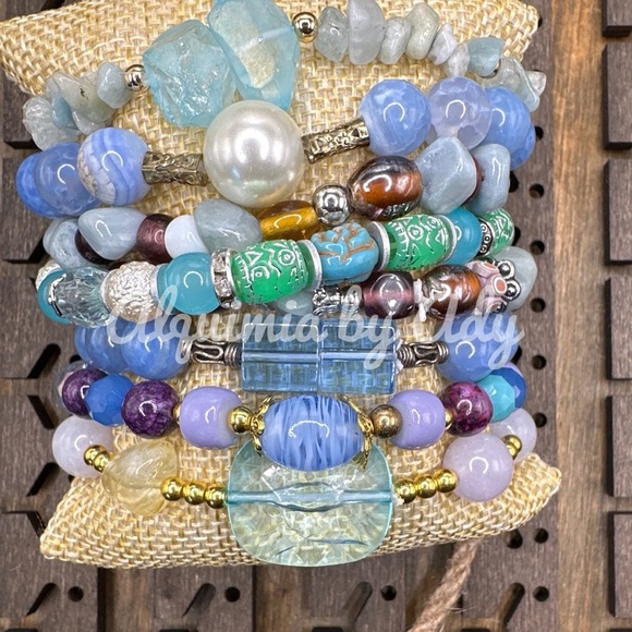 Aquamarine beaded handma chunky bracelet - Picture 2 of 3